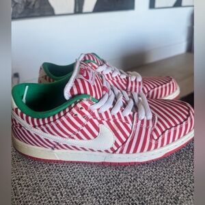 Nike SB Dunk Low Candy Canes